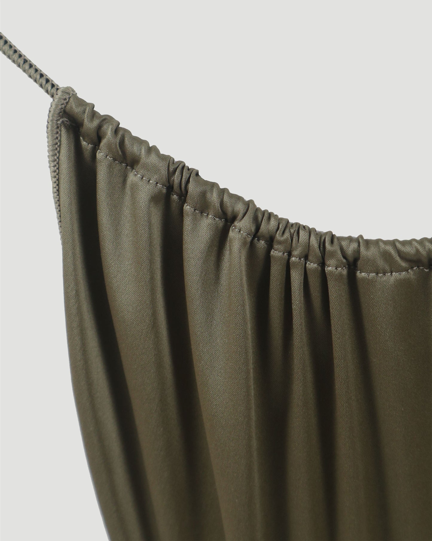 Satin microkini in green