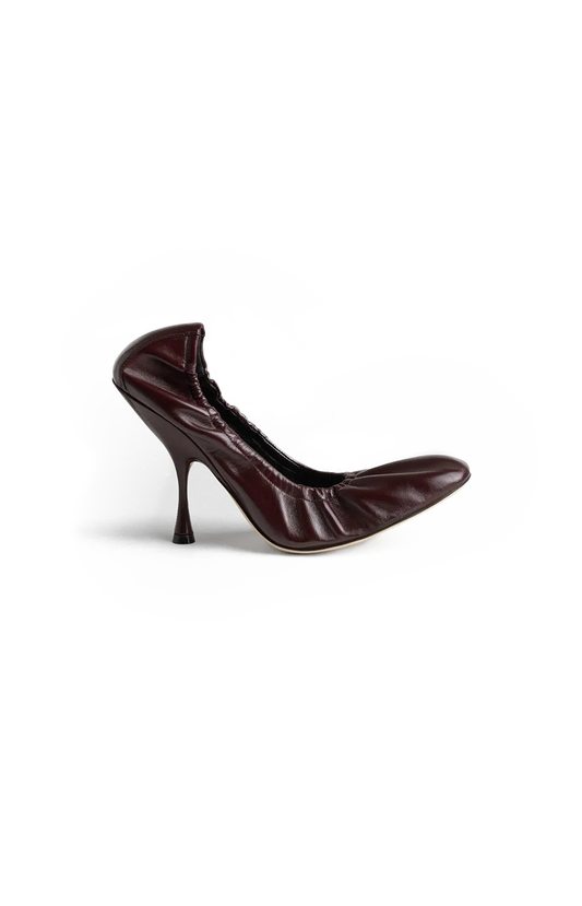 Phoebe Philo Pucker Pump 100 in Oxblood — front view