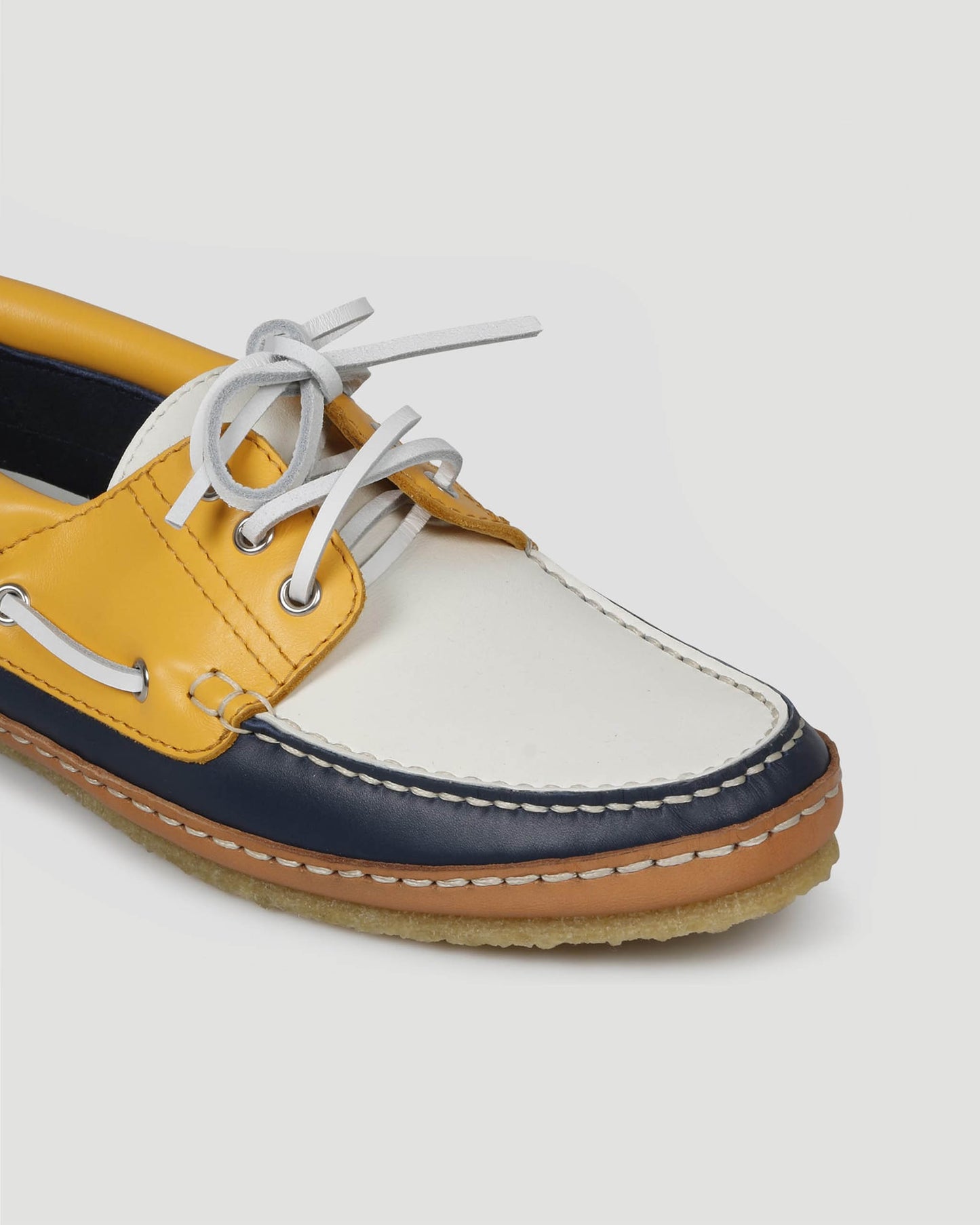 ASHE BOAT SHOES IN SMOOTH LEATHER