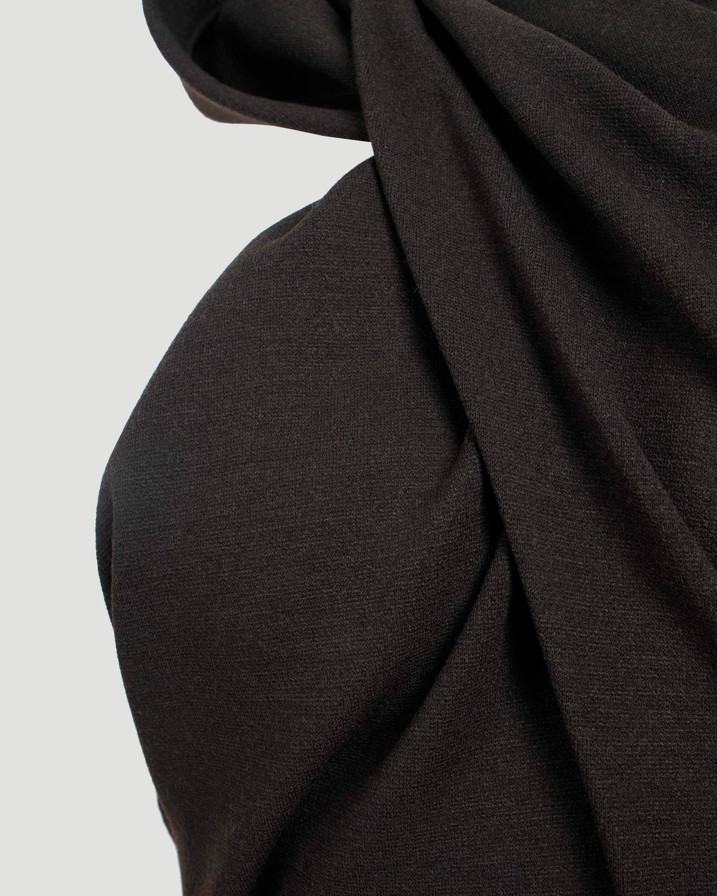 LONG GOWN WITH HOOD