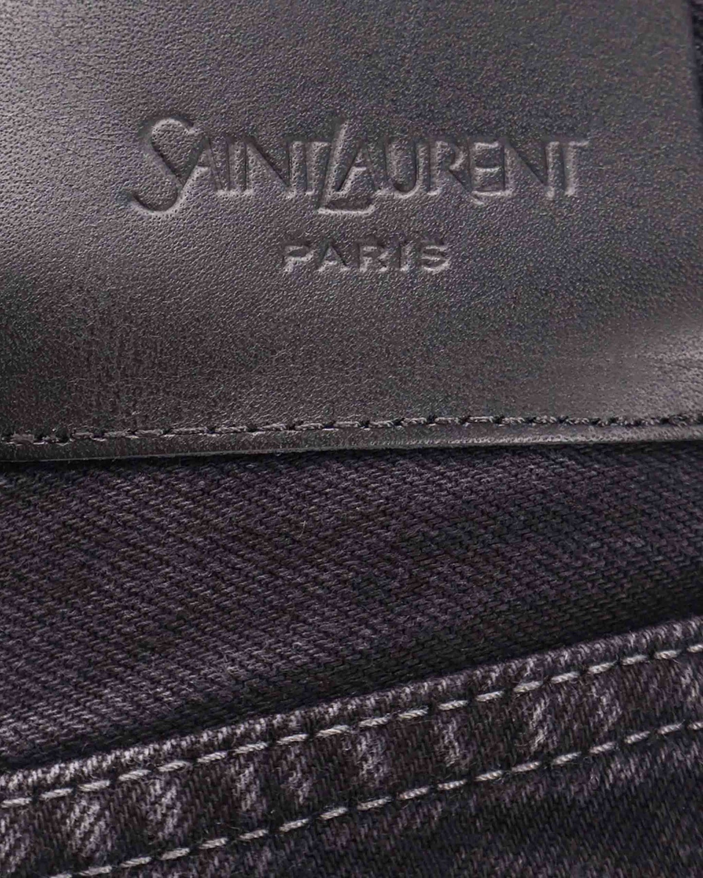 V-Waist Long Baggy Jeans in 90's French Black Denim