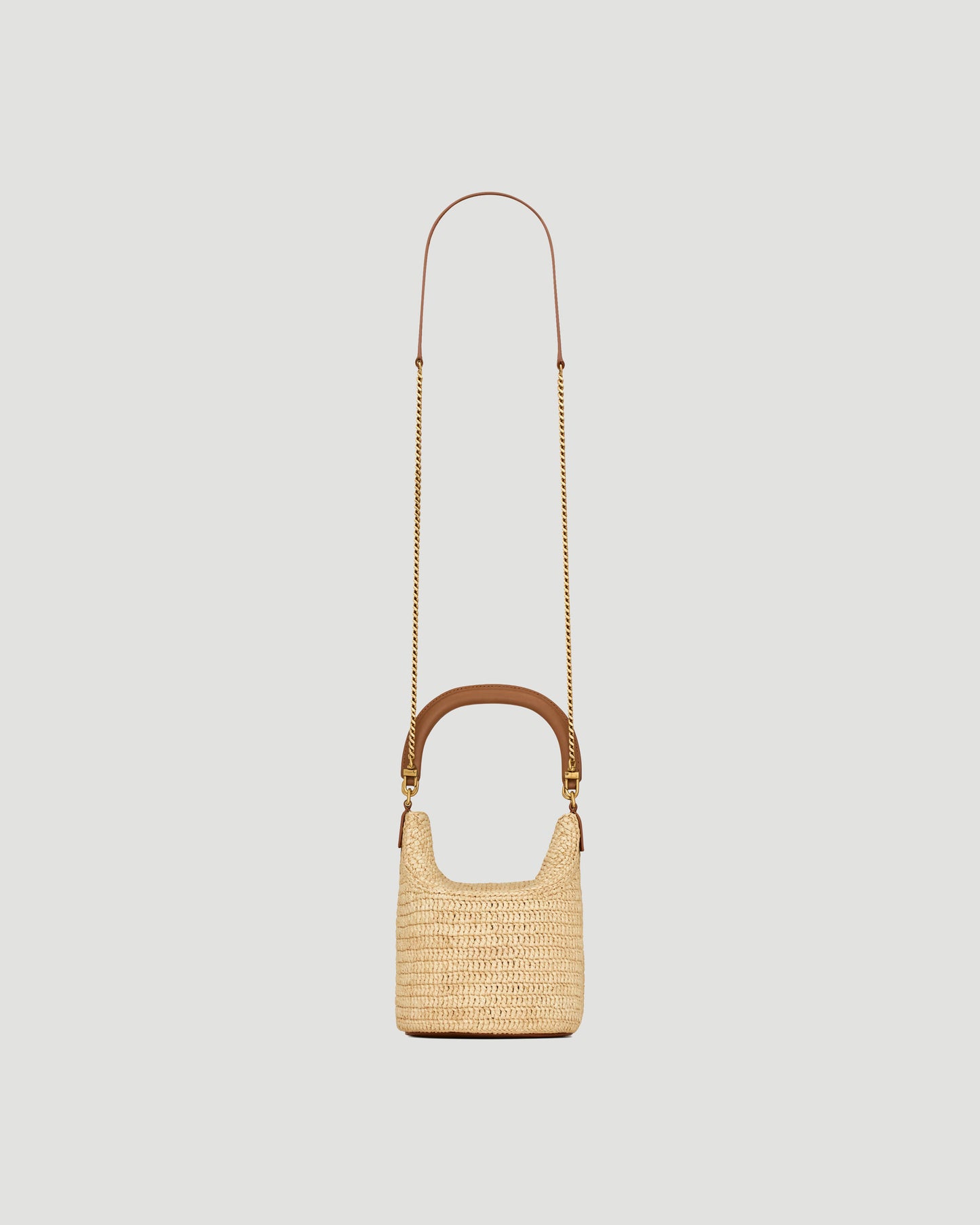 Gaby Bucket Bag in Raffia