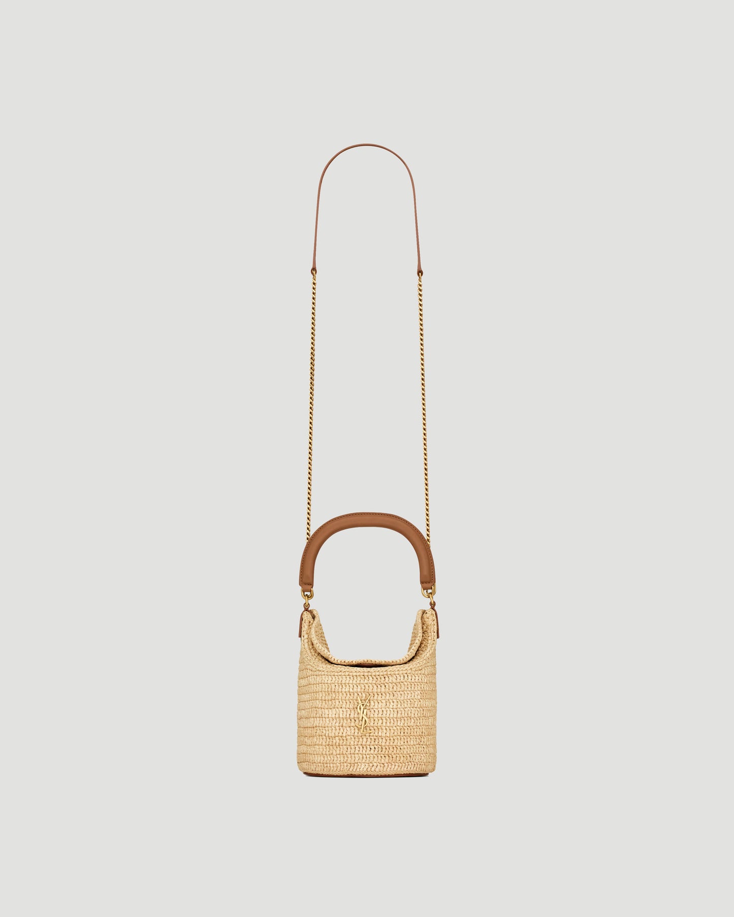Gaby Bucket Bag in Raffia