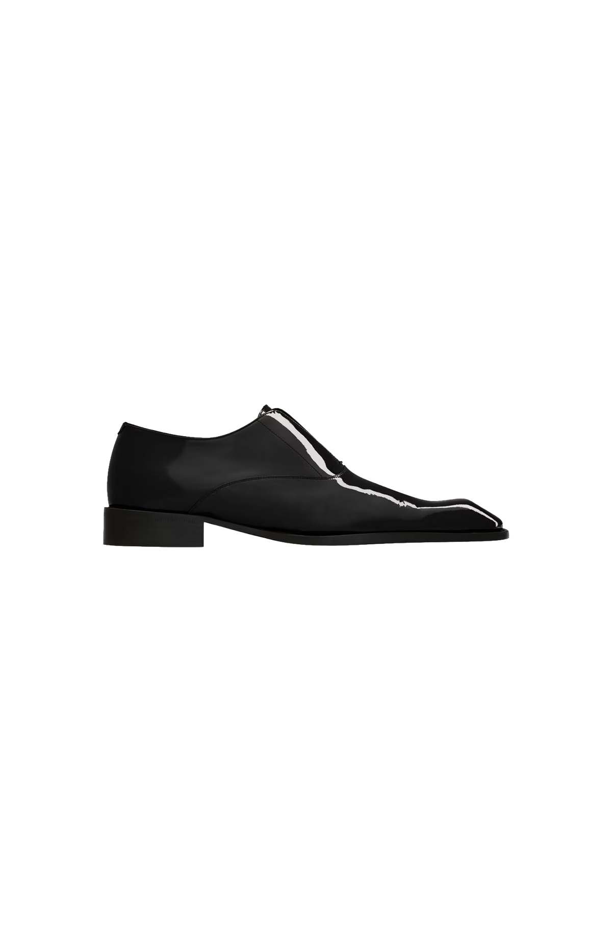 Milton Slip-On Oxfords in Patent Leather in Black