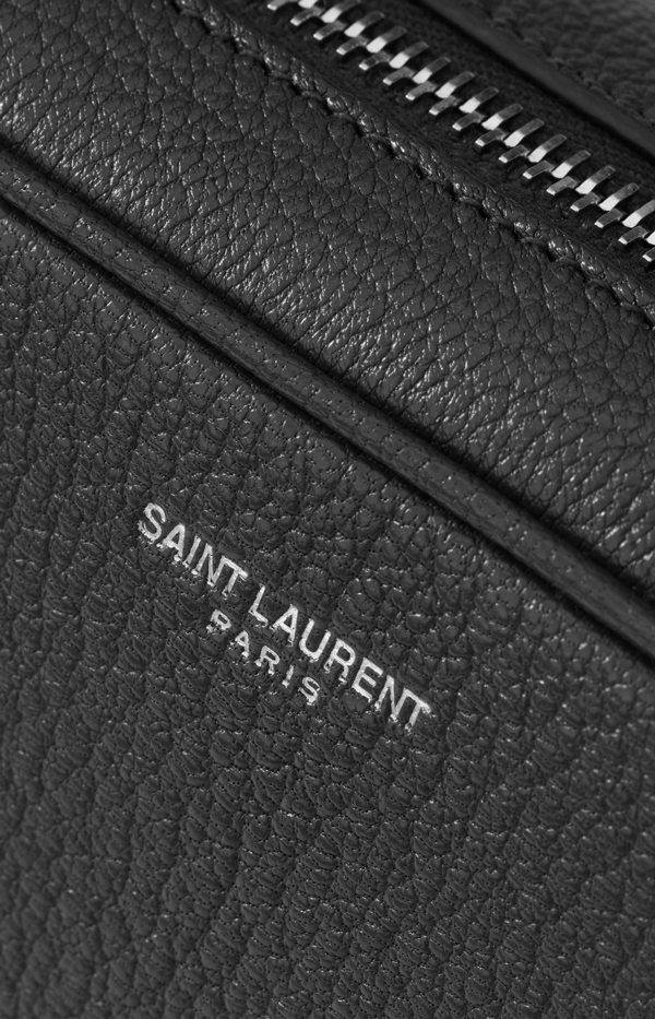 Small Camera Bag in Grained Leather
