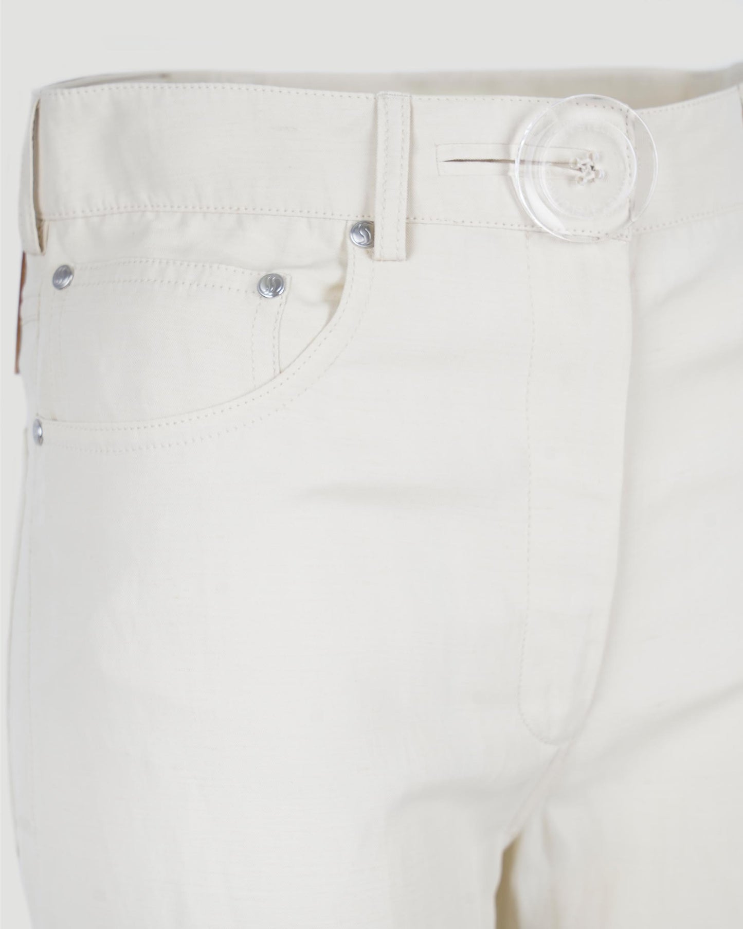 STRAIGHT LEG JEANS IN BUTTERMILK
