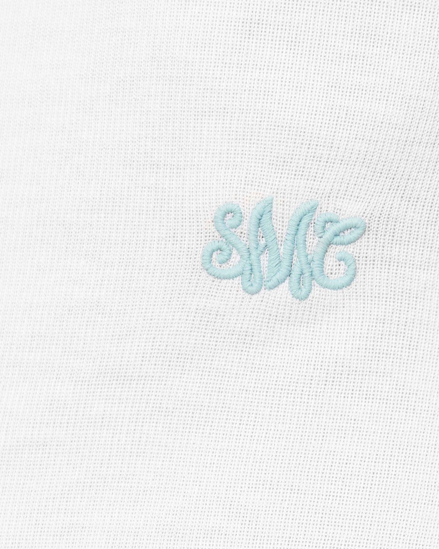 WHITE TOP WITH LOGO