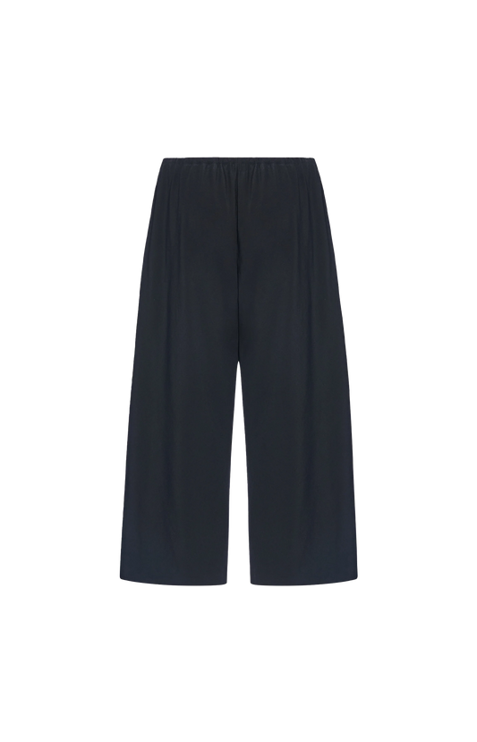 Cosmo Shorts in Black