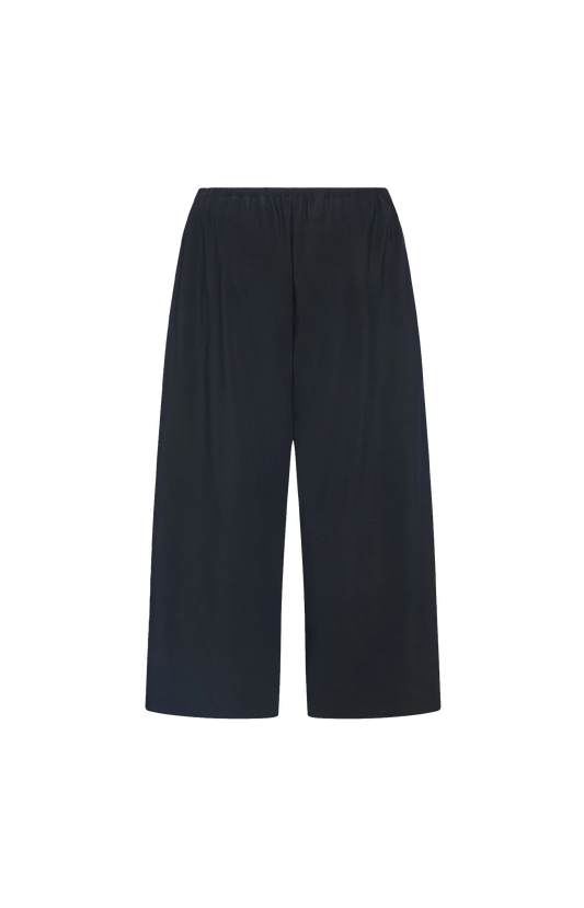 Cosmo Shorts in Black