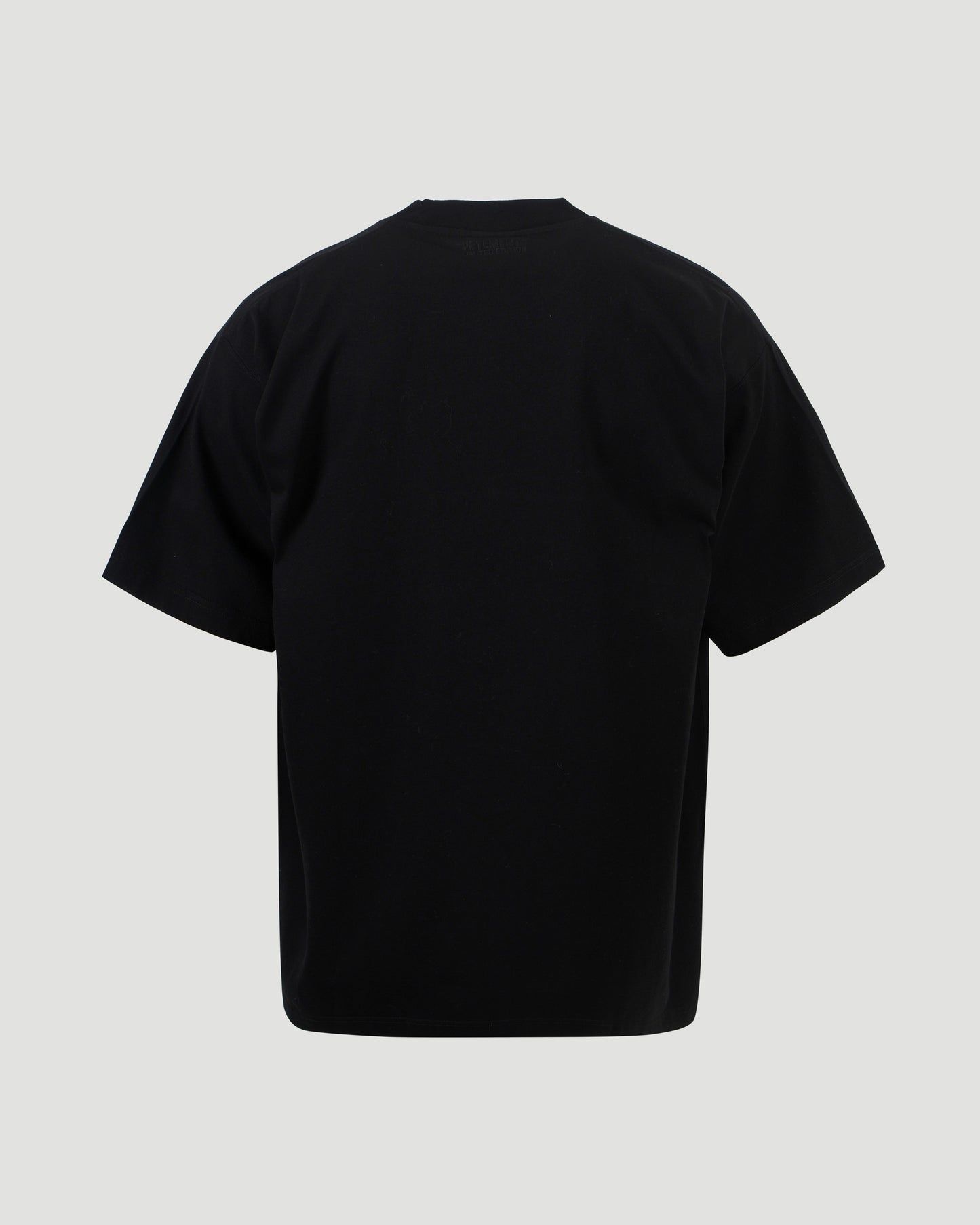 BLACK T-SHIRT WITH NEON LOGO