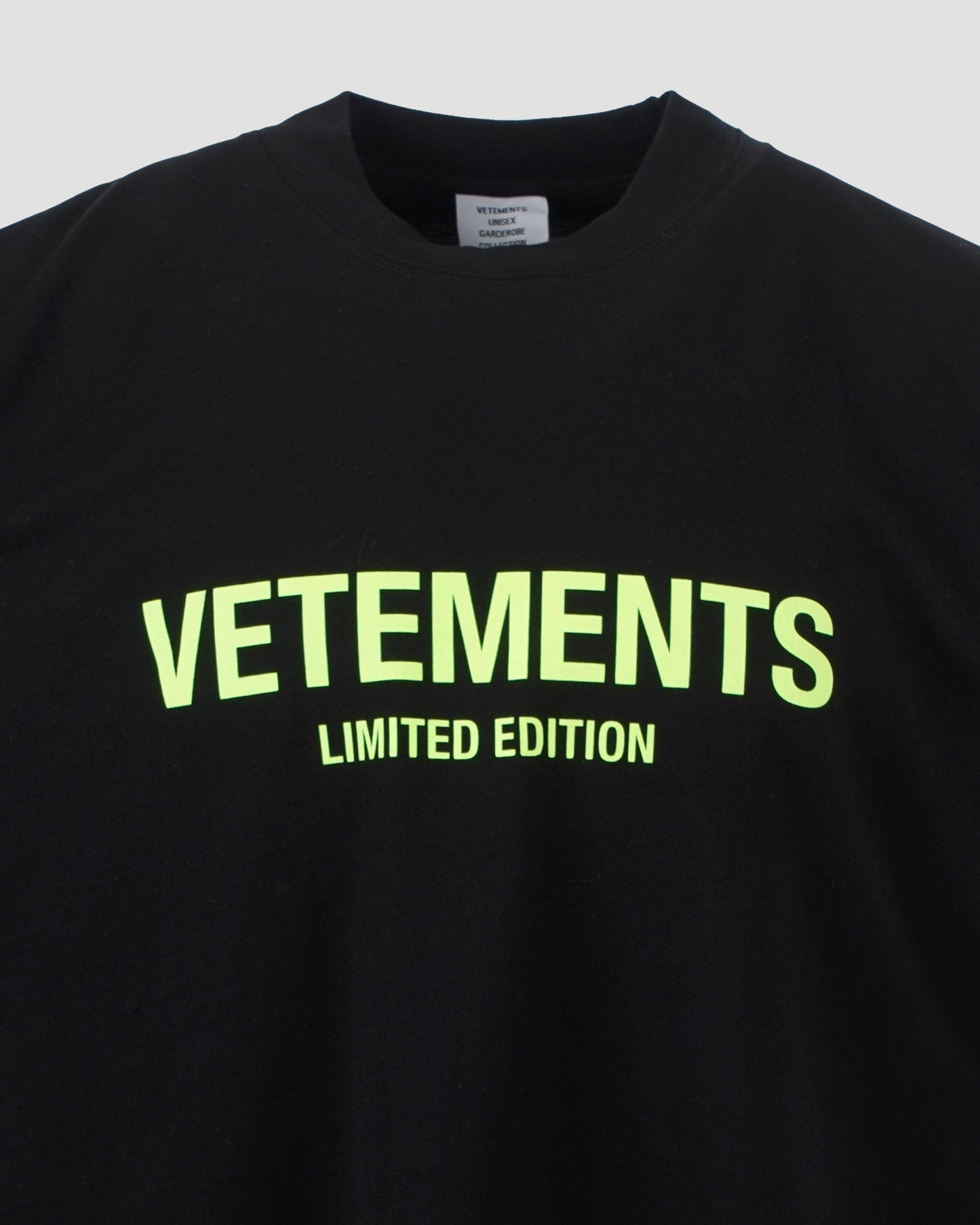 BLACK T-SHIRT WITH NEON LOGO
