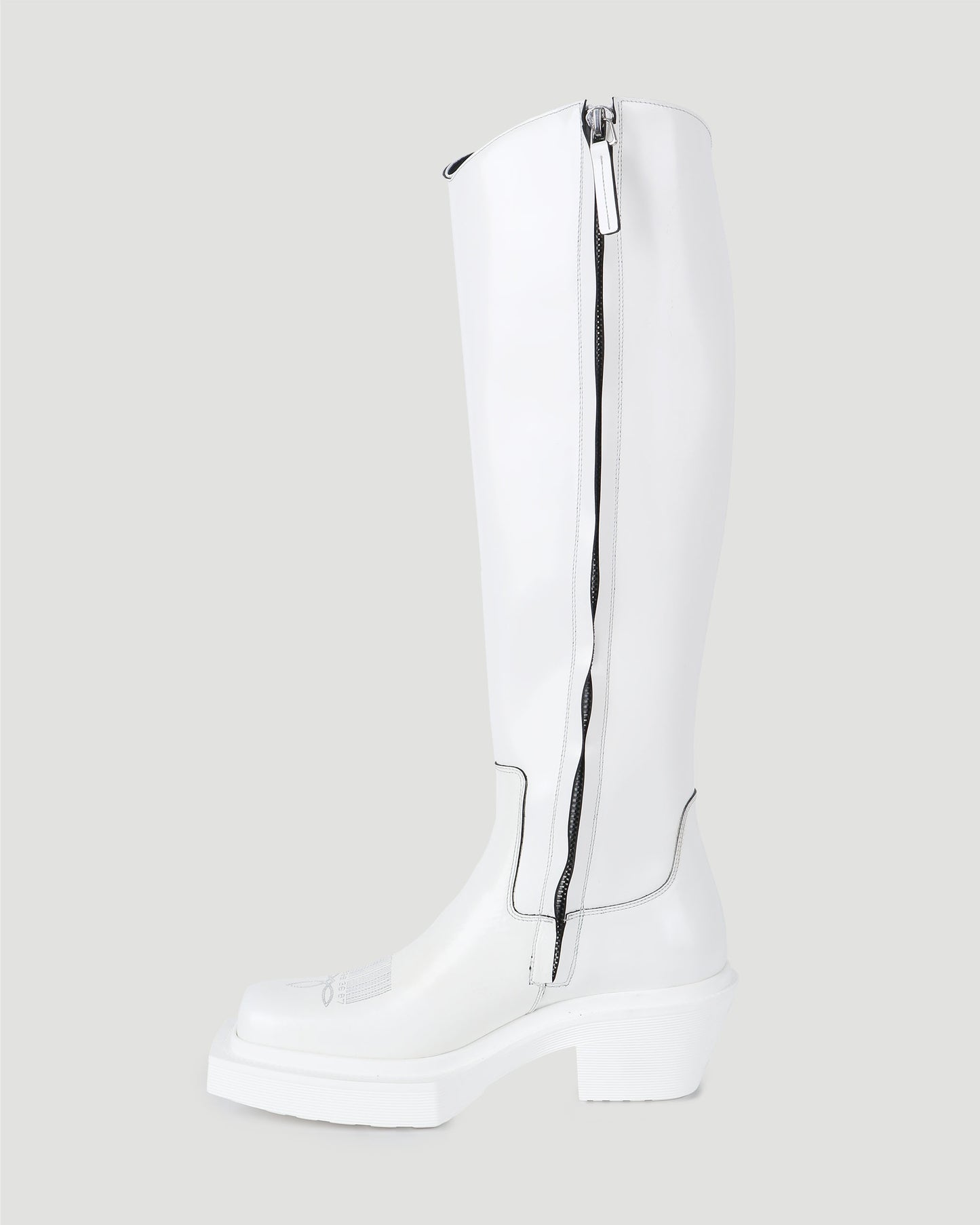 COWBOY BOOTS IN WHITE