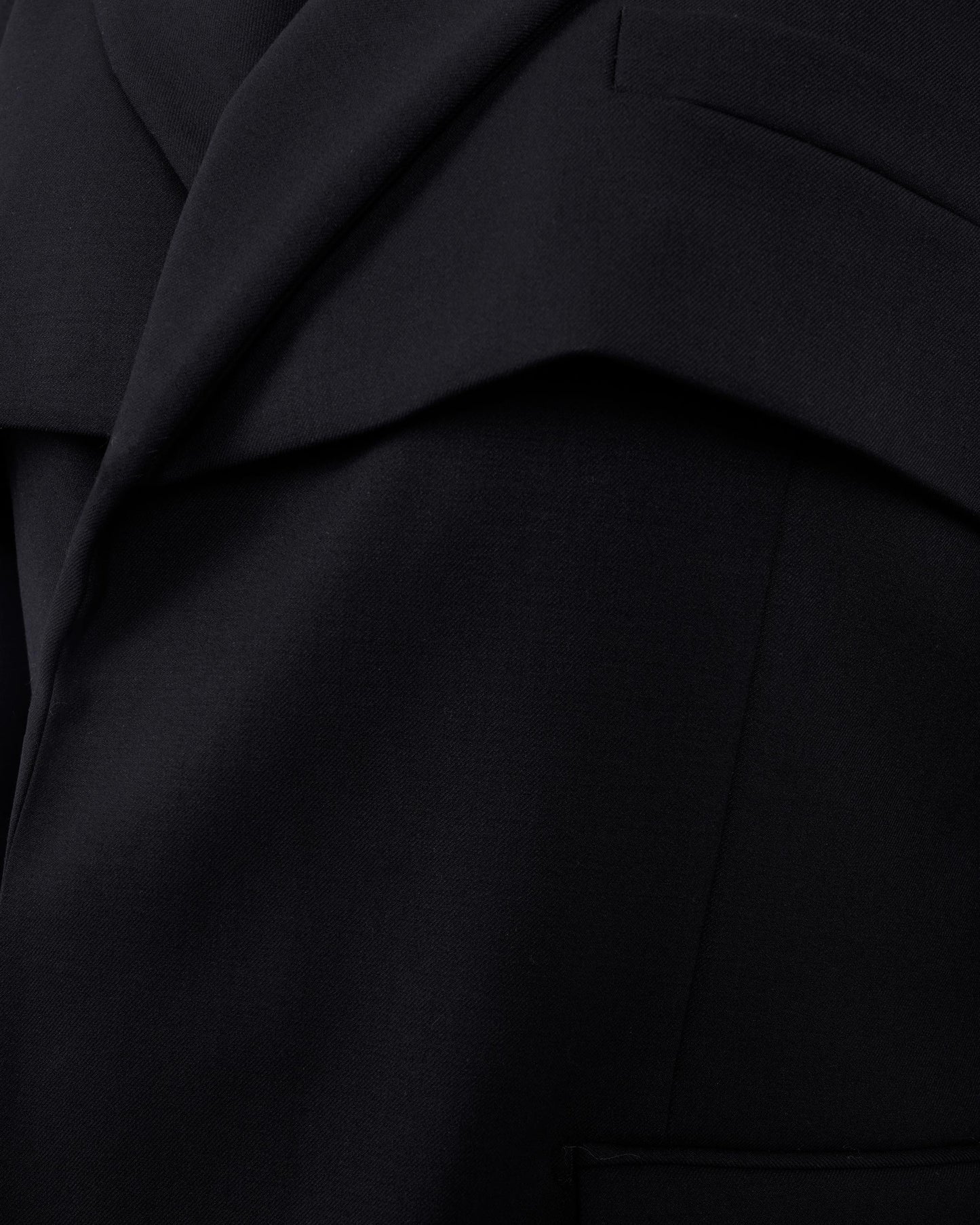 LAYERED BLAZER IN BLACK