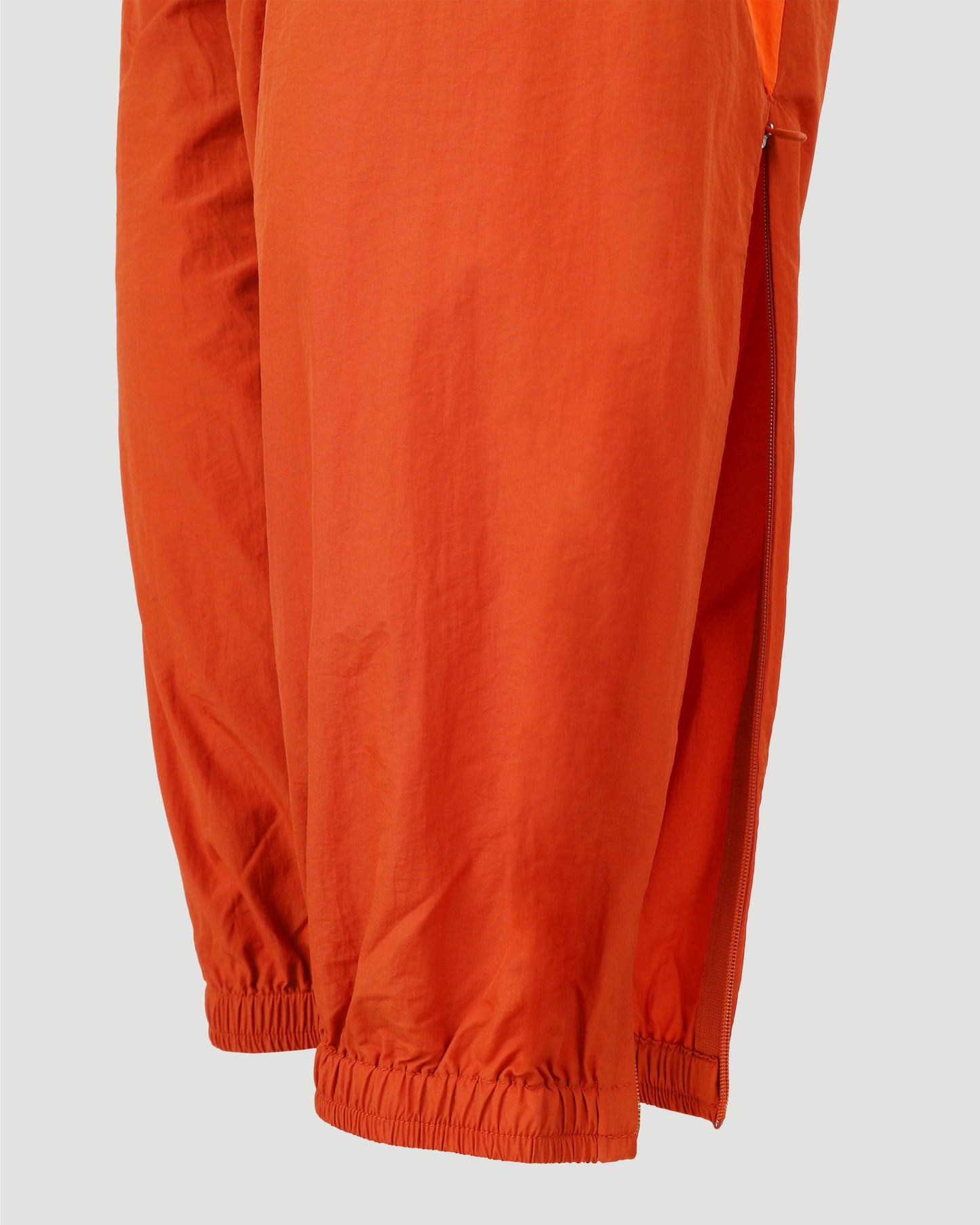 CLASSIC LIGHT SHELL PANTS IN ORANGE