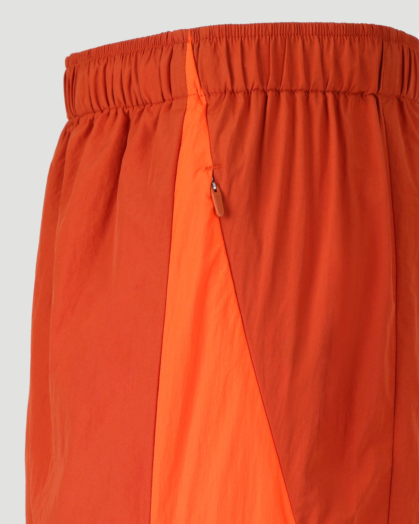 CLASSIC LIGHT SHELL PANTS IN ORANGE