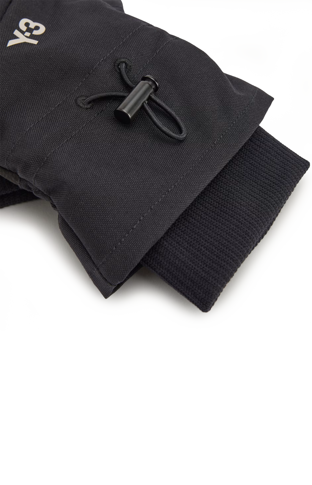 Padded Gloves in Black