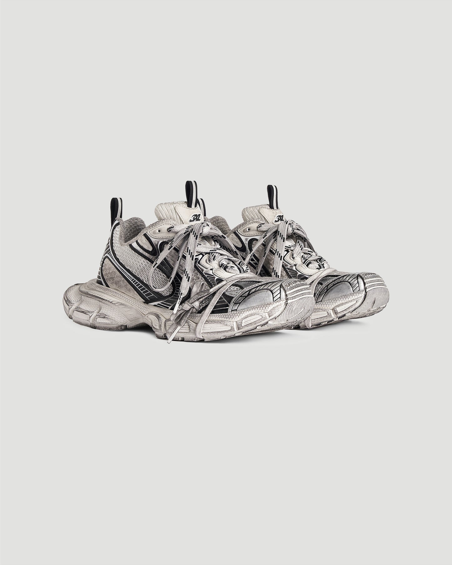 3XL SNEAKERS IN EGG SHELL