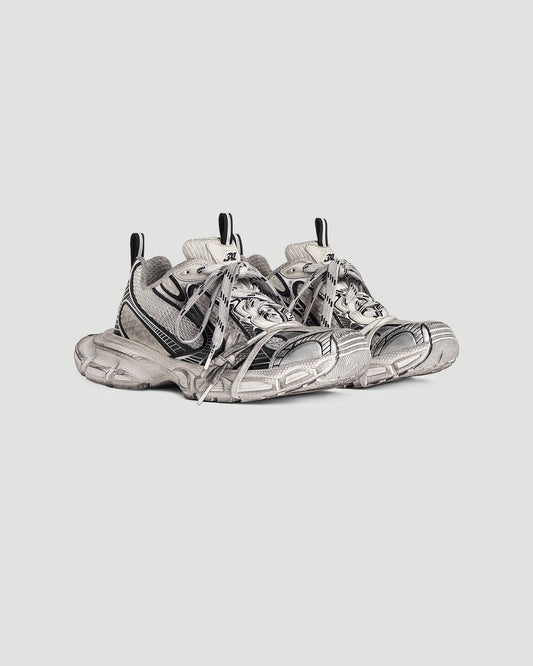 3XL SNEAKERS IN EGG SHELL