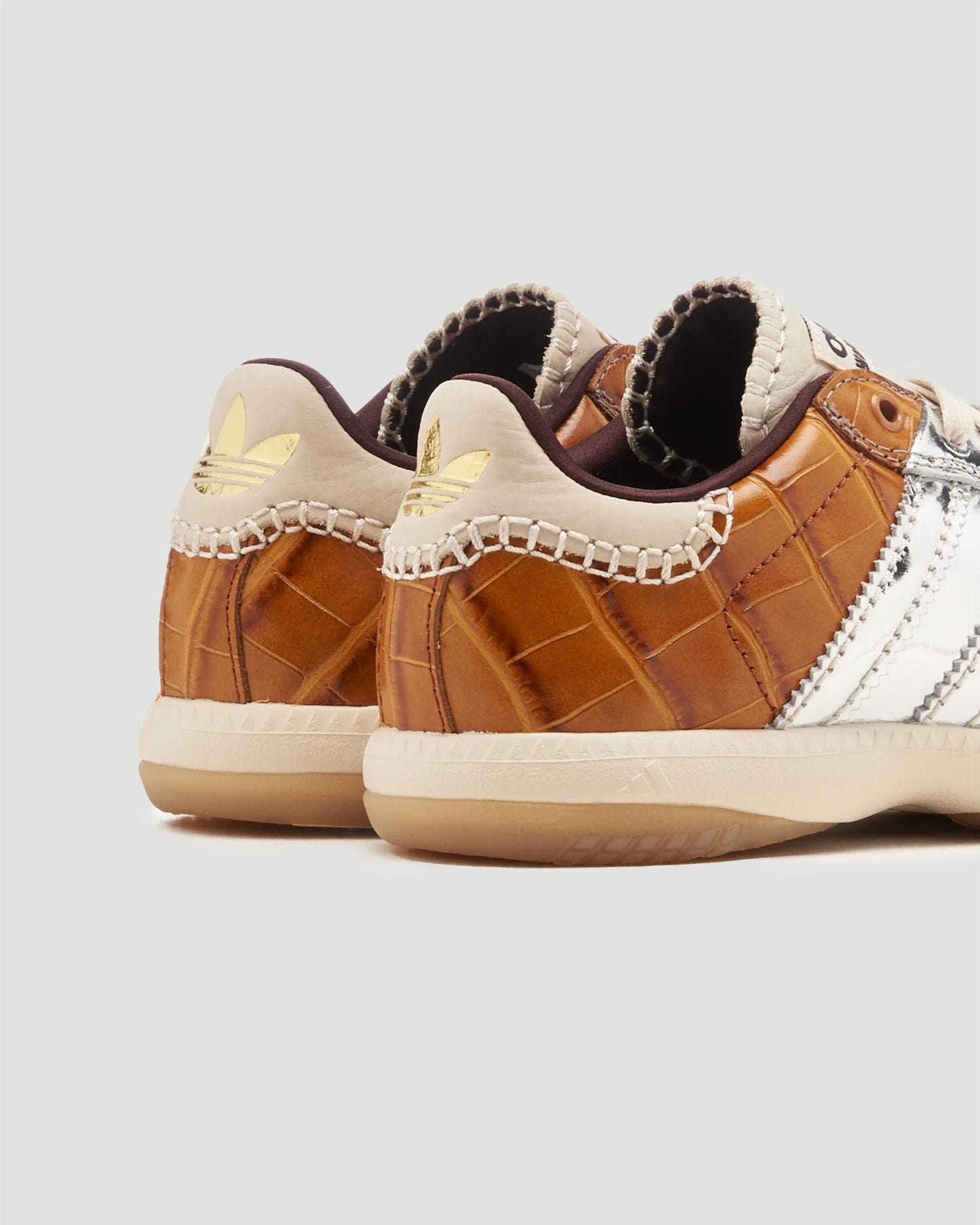 SAMBA MILLENNIUM IN SILVER AND BROWN