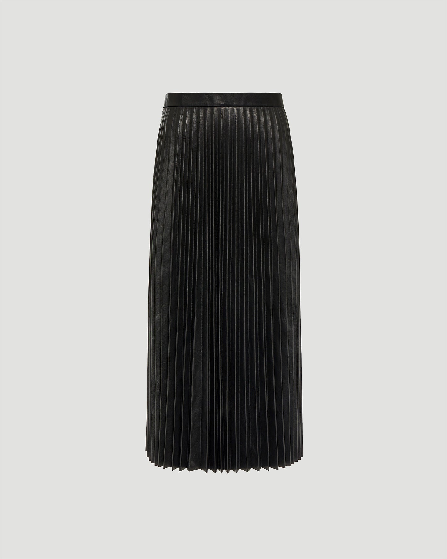 PLEATED SKIRT IN BLACK