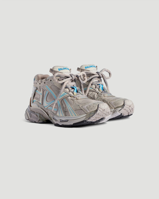 Runner Sneaker in Taupe And Blue