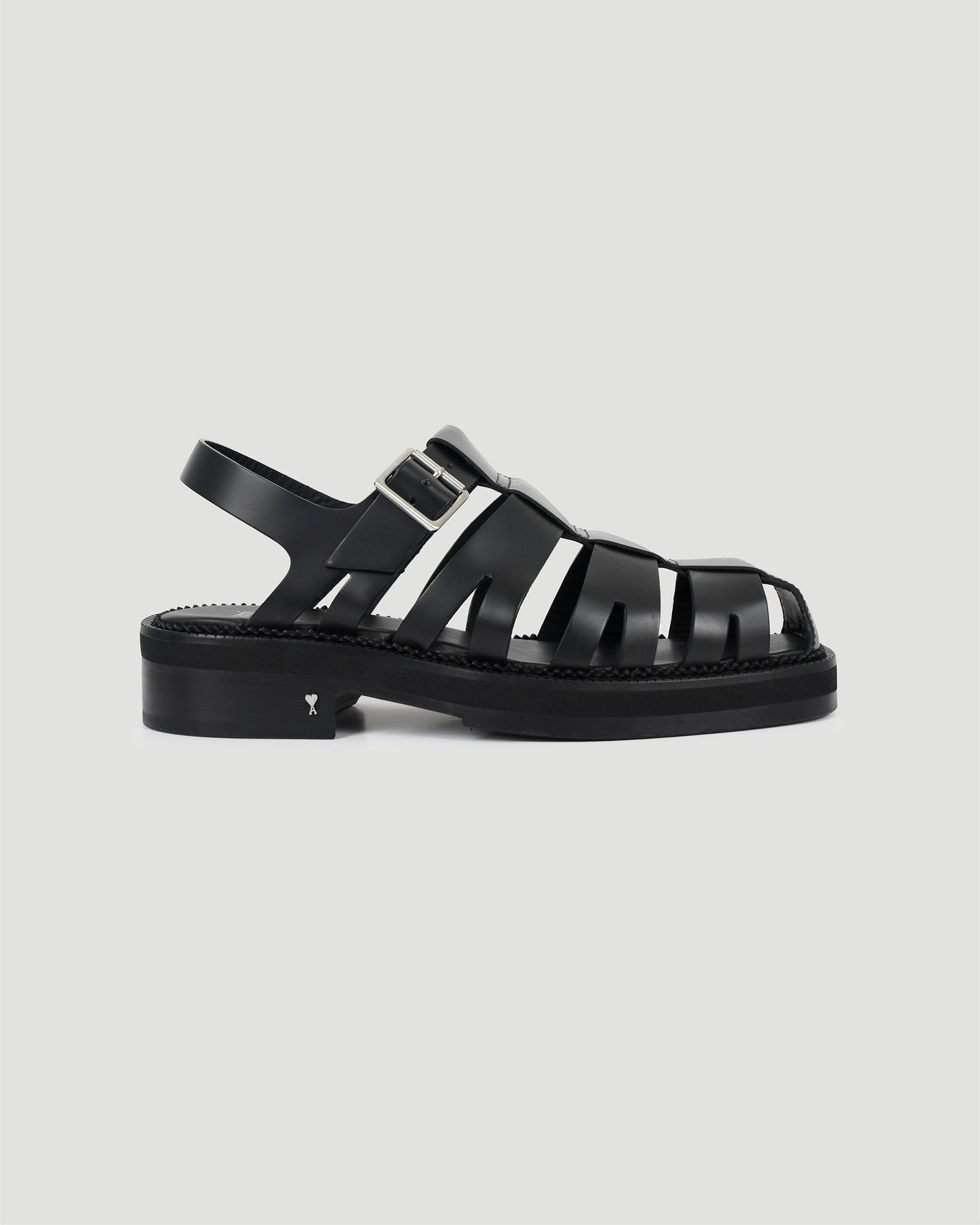 LEATHER SANDALS IN BLACK