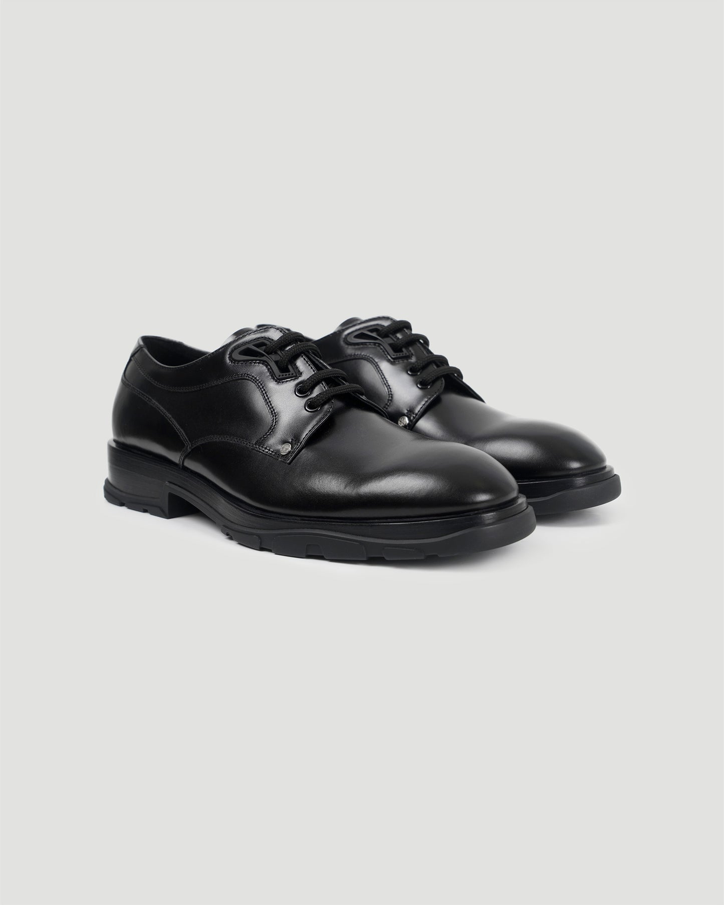 SLIM THREAD LACE-UP DERBY SHOES