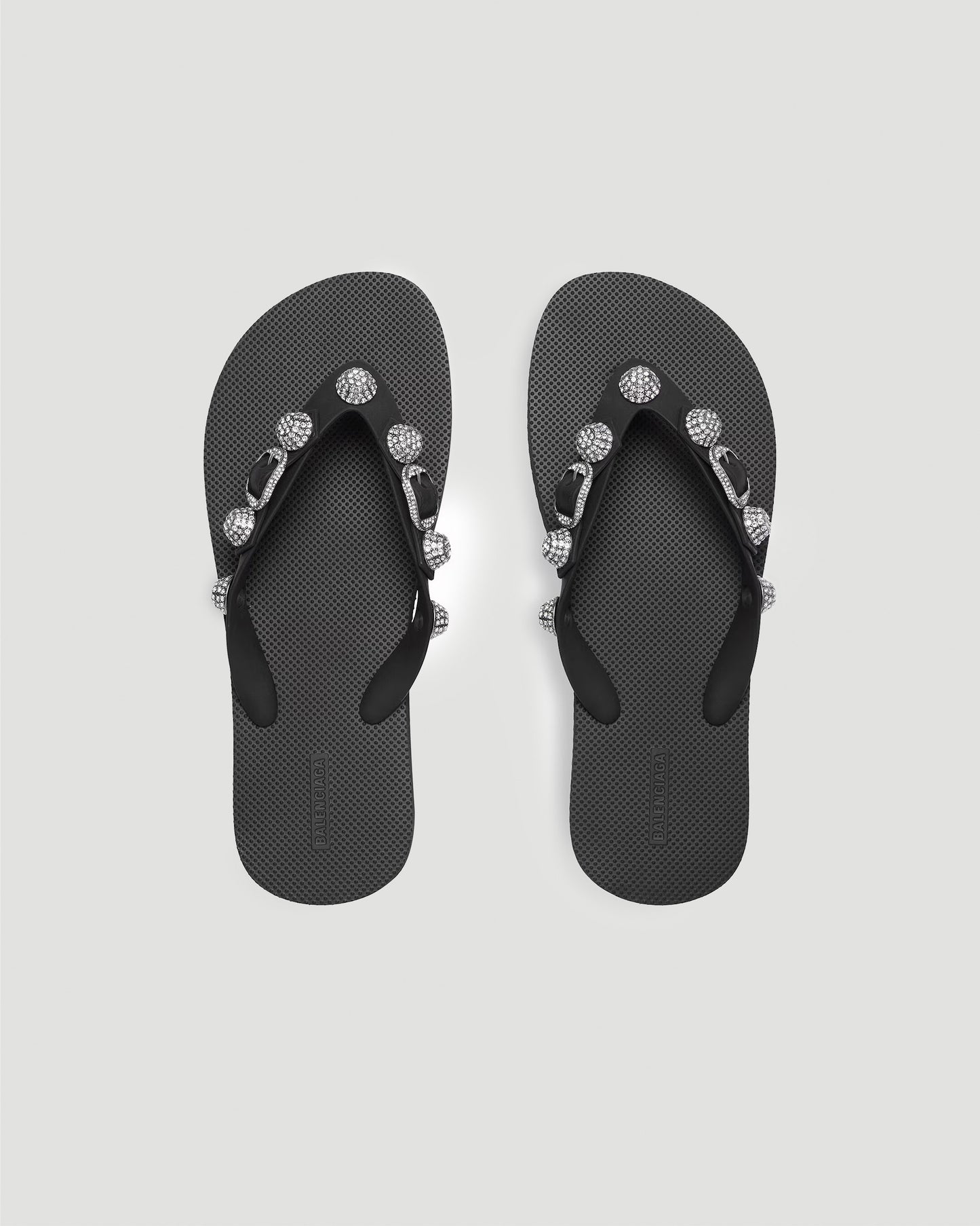 Cagole Thong Sandal in Black