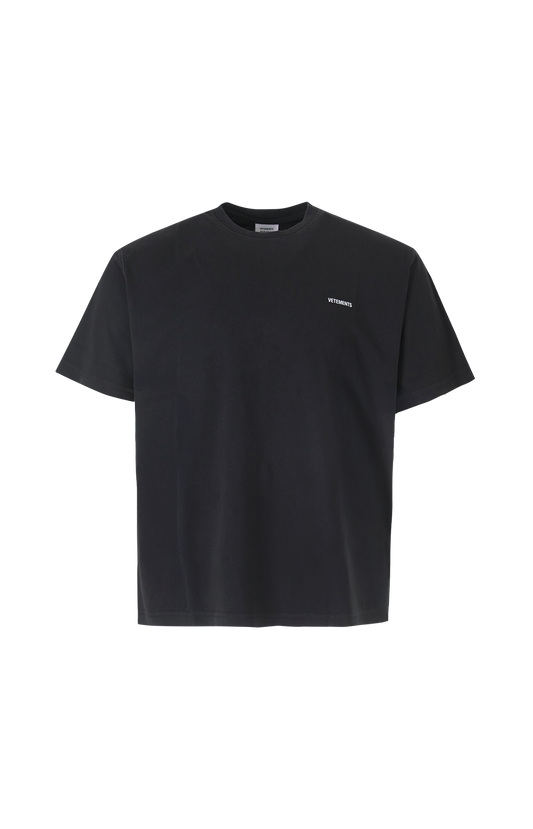 Vetements Logo-Print Short-Sleeve T-Shirt in Black — front view