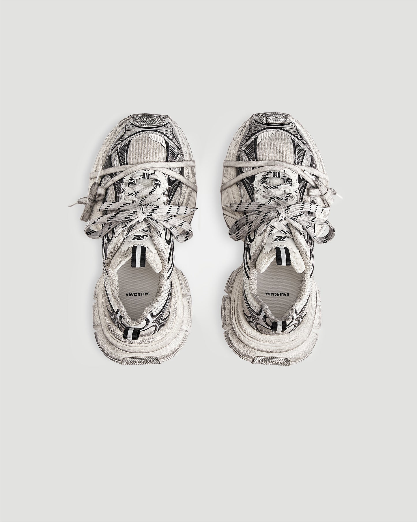 3XL SNEAKERS IN EGG SHELL