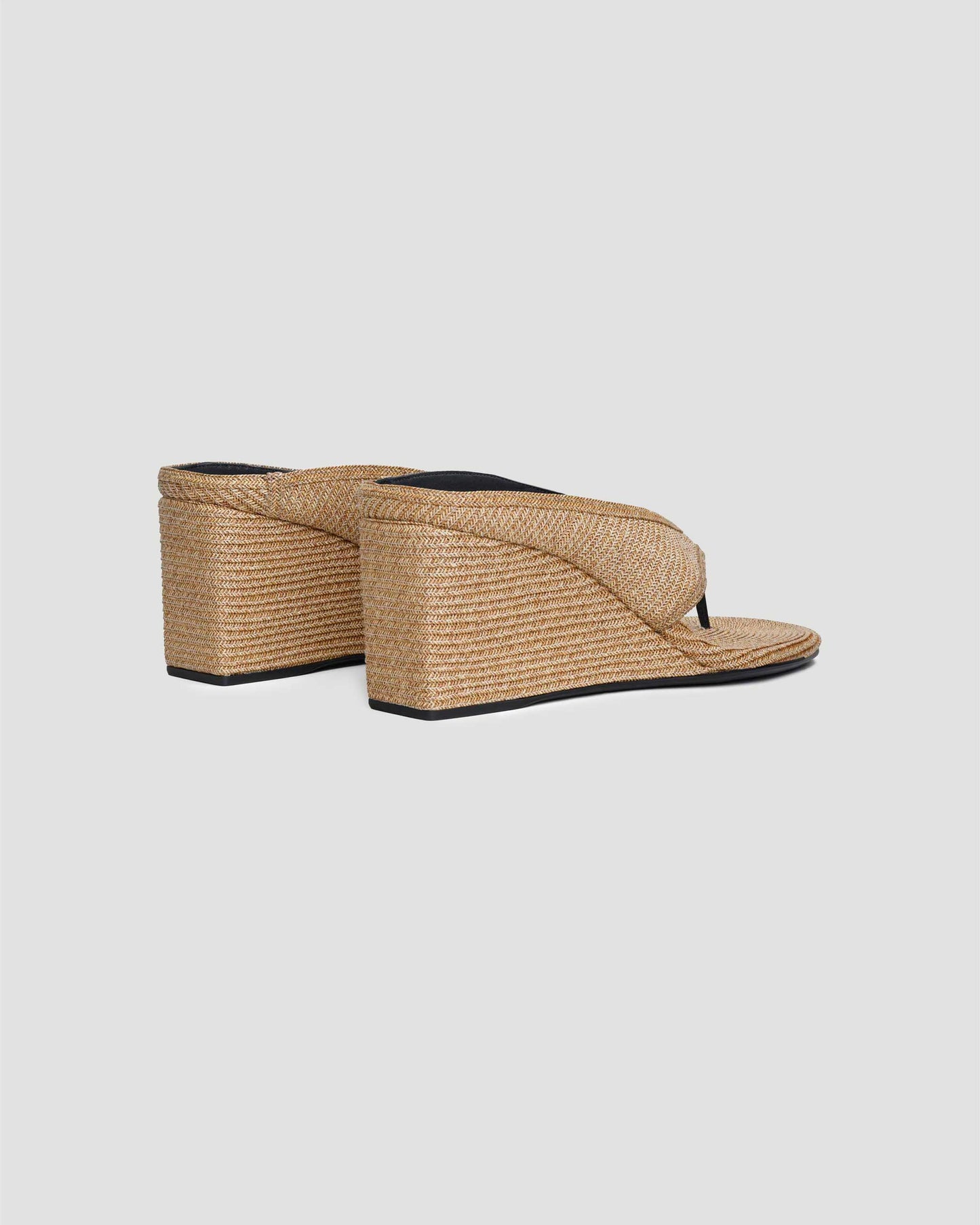 CUBE THONG MULES IN PAPER STRAW