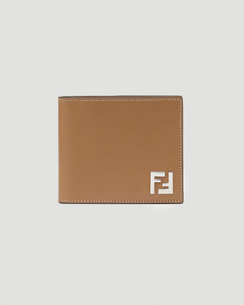 Fendi Shadow Diagonal Fendi Credit Card Holder in Leather